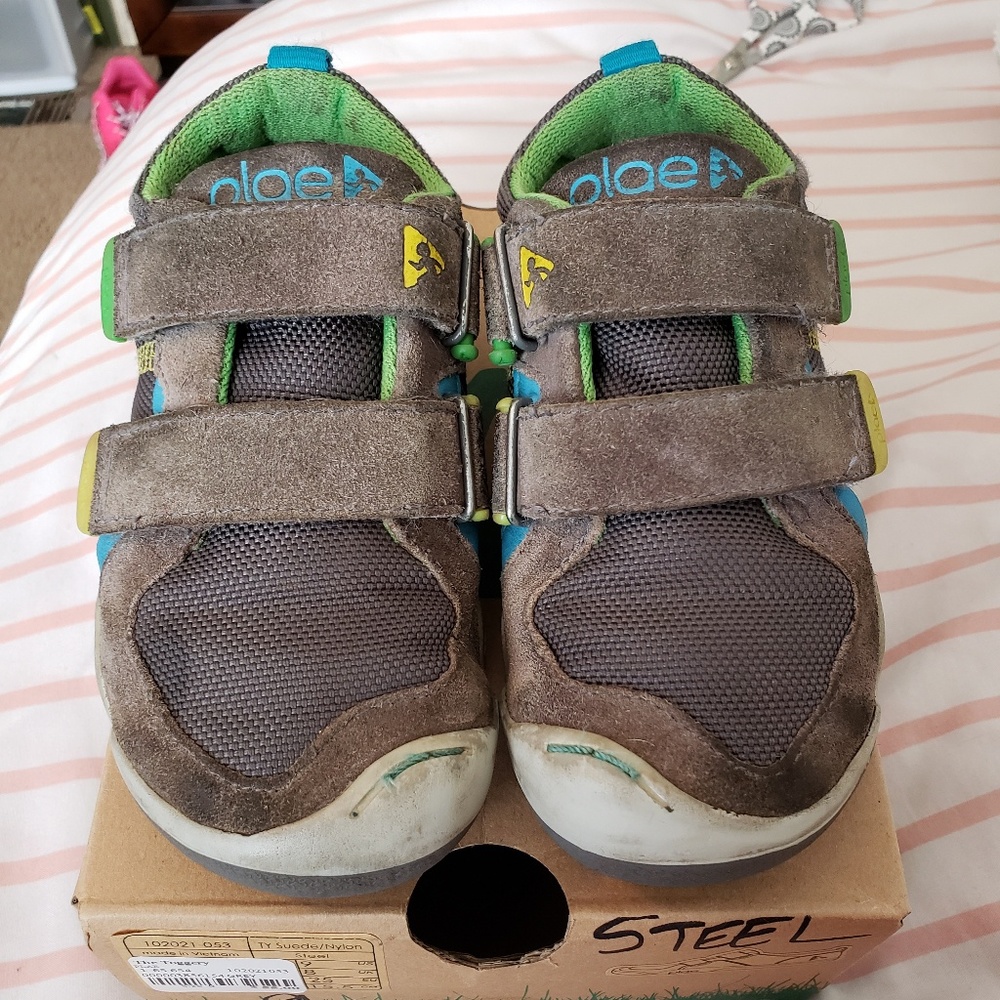 Plae shoes